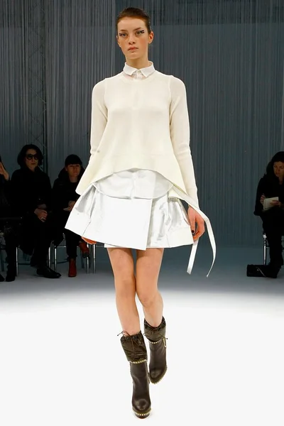 Look 4